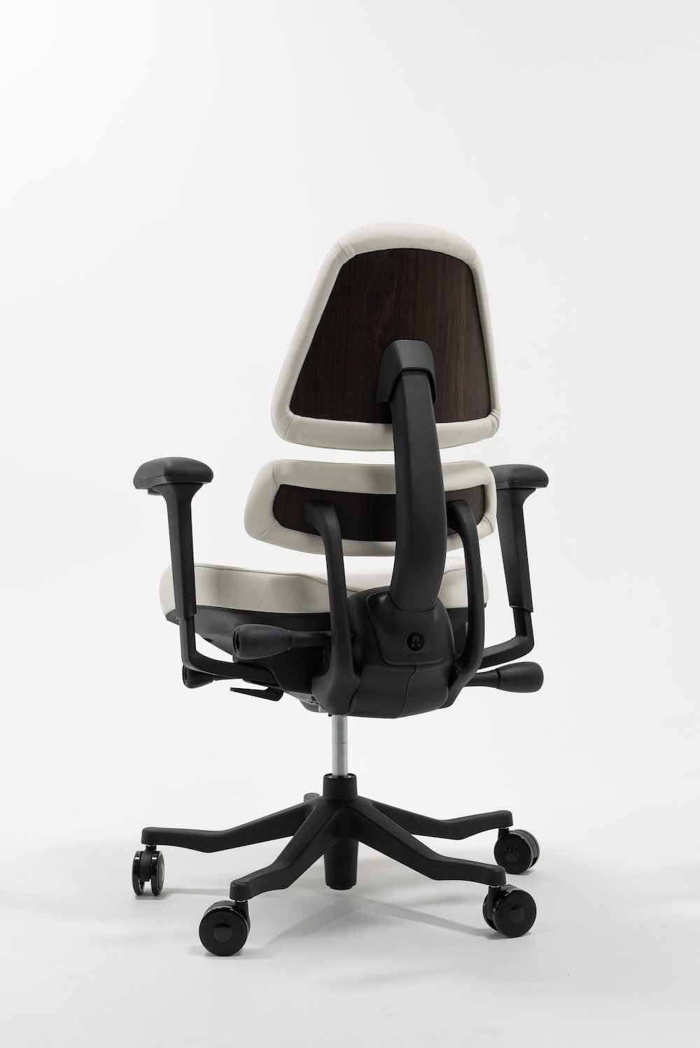 Onyx-IvoryPort-Walnut_Back